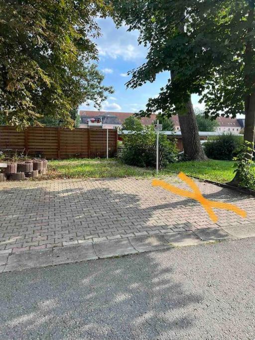 Stilvolle Ferienwohnung Mit Stellplatz Wlan Free Netflix Naehe Bahnhof Zwickau Extérieur photo